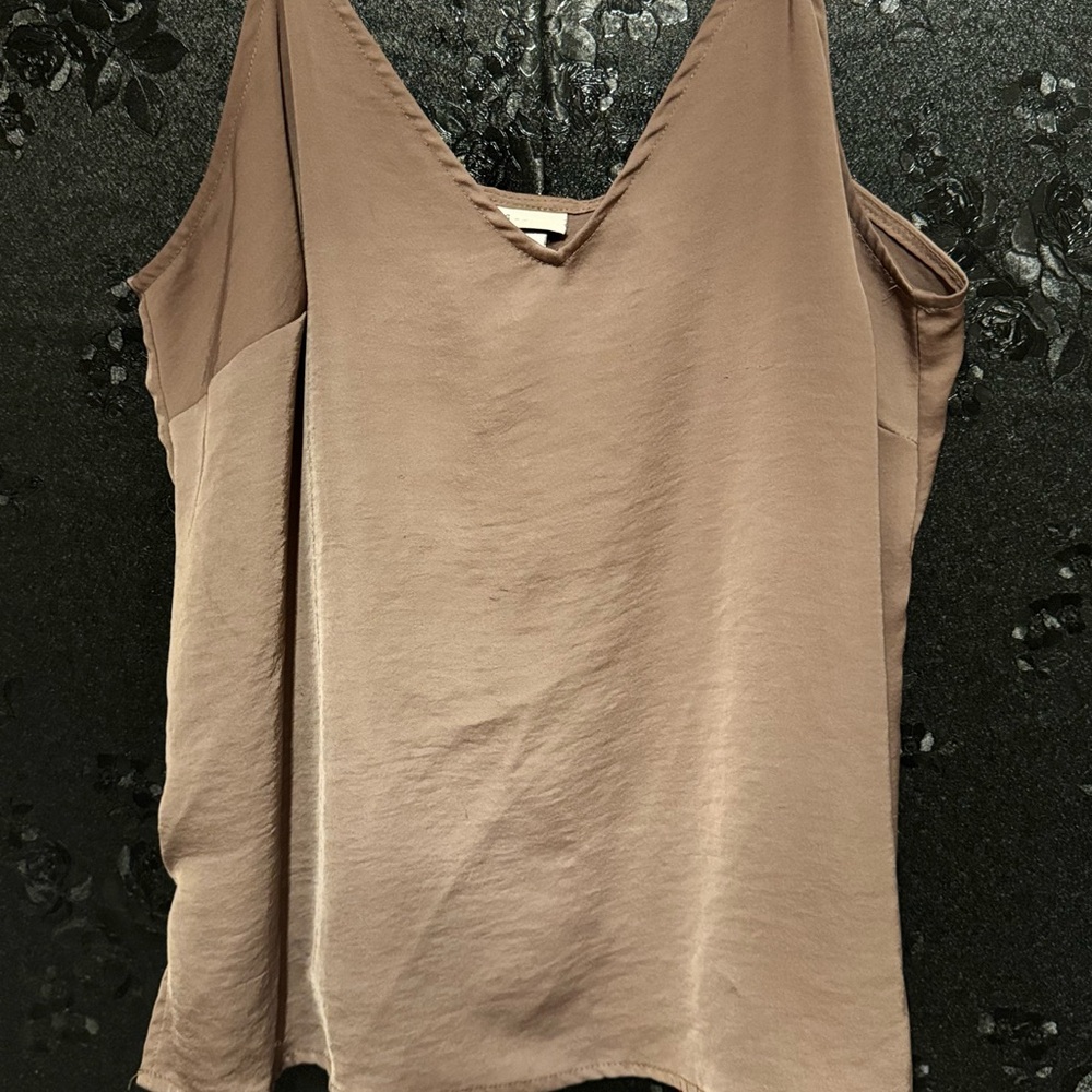 a new day Women's Tan V-Neck Tank Top